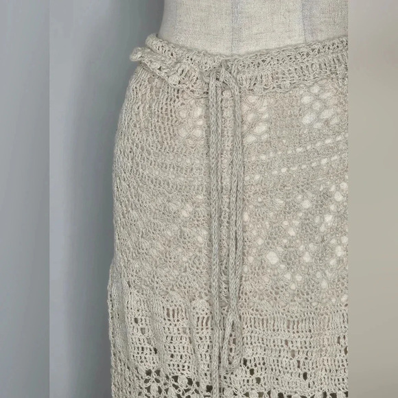 Handmade Crochet Knee-length Peek Through Skirt sz M - Picture 3 of 4